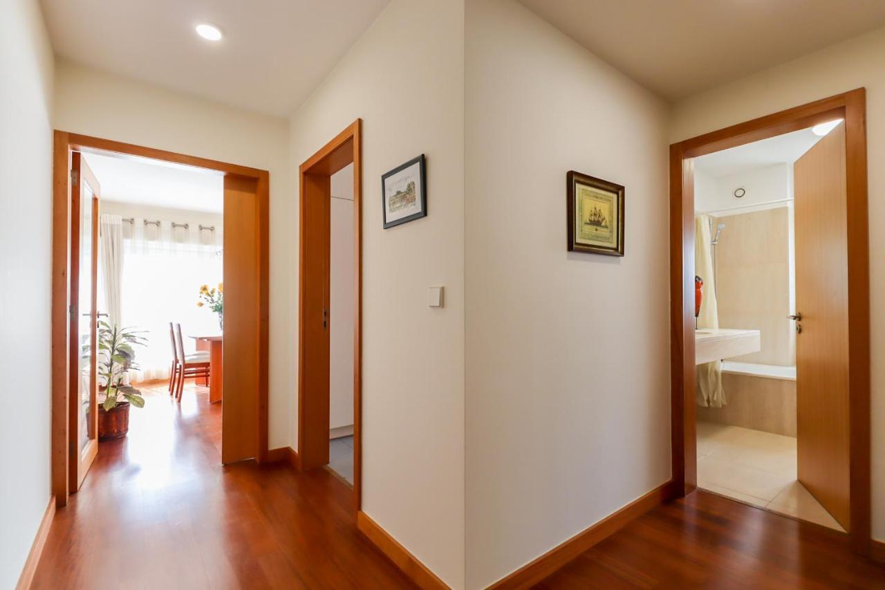 Sweet Living Viana - City Centre Apartment With Garage เวียนา โด กัสเตโล ภายนอก รูปภาพ