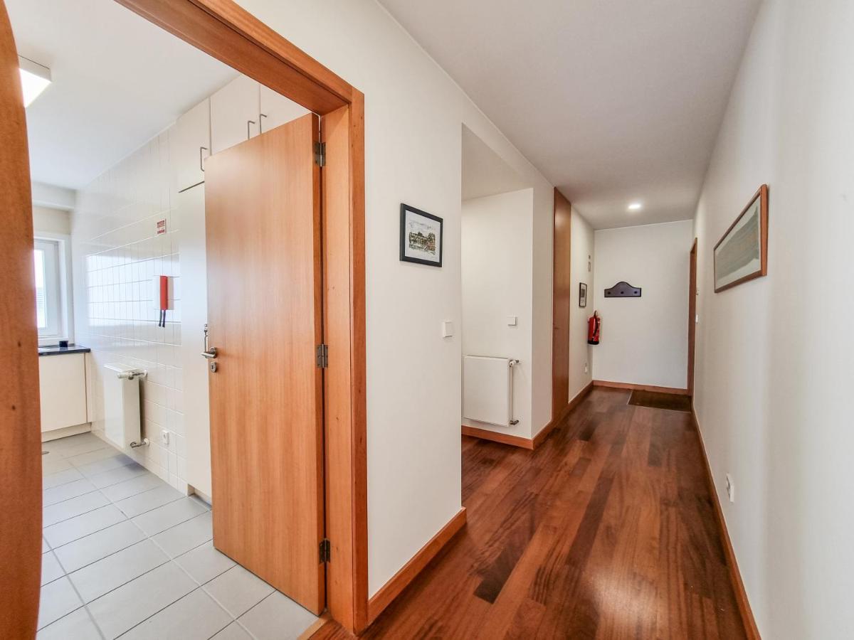 Sweet Living Viana - City Centre Apartment With Garage เวียนา โด กัสเตโล ภายนอก รูปภาพ