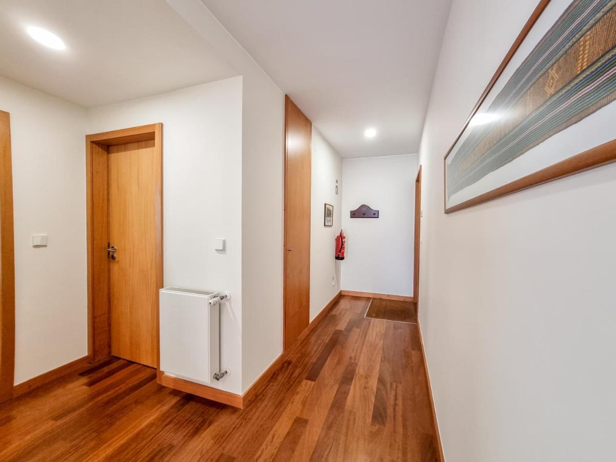 Sweet Living Viana - City Centre Apartment With Garage เวียนา โด กัสเตโล ภายนอก รูปภาพ