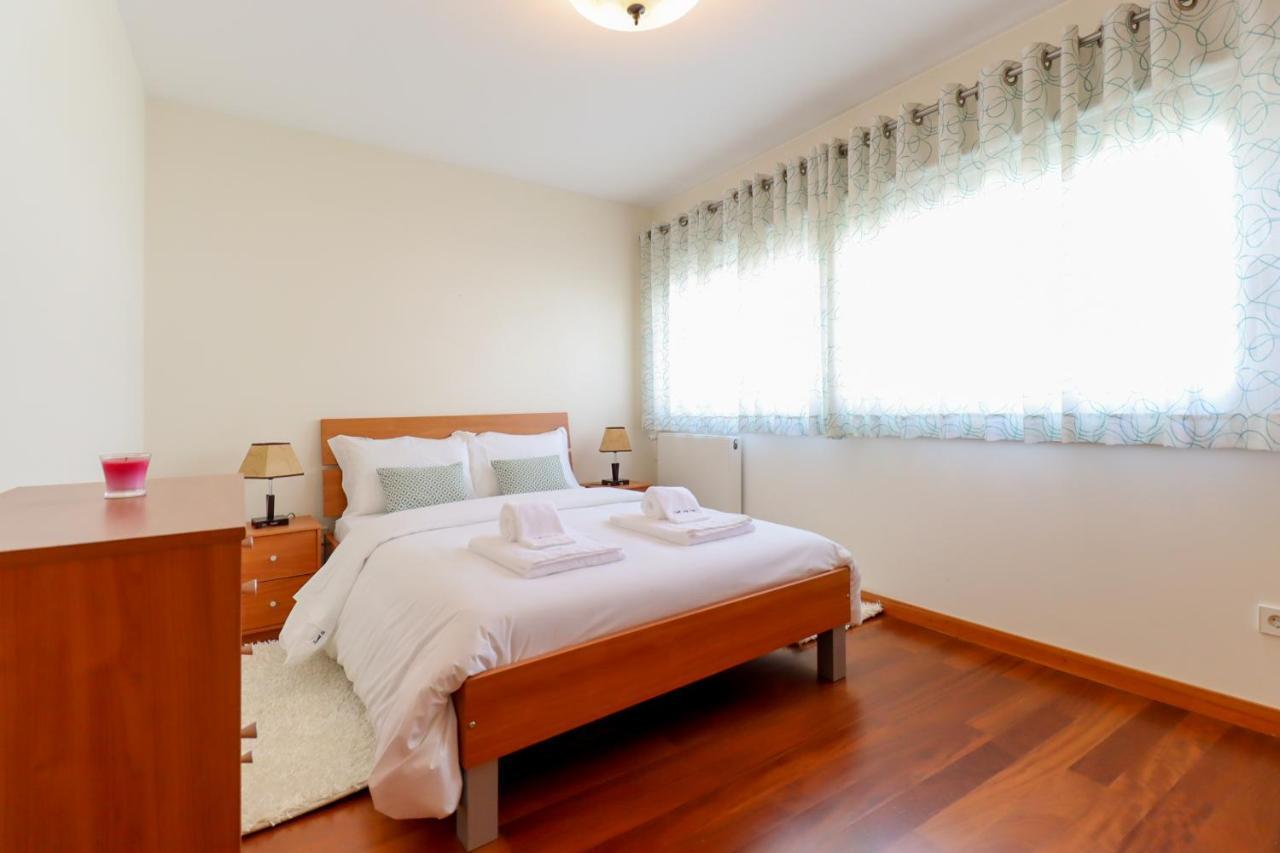 Sweet Living Viana - City Centre Apartment With Garage เวียนา โด กัสเตโล ภายนอก รูปภาพ